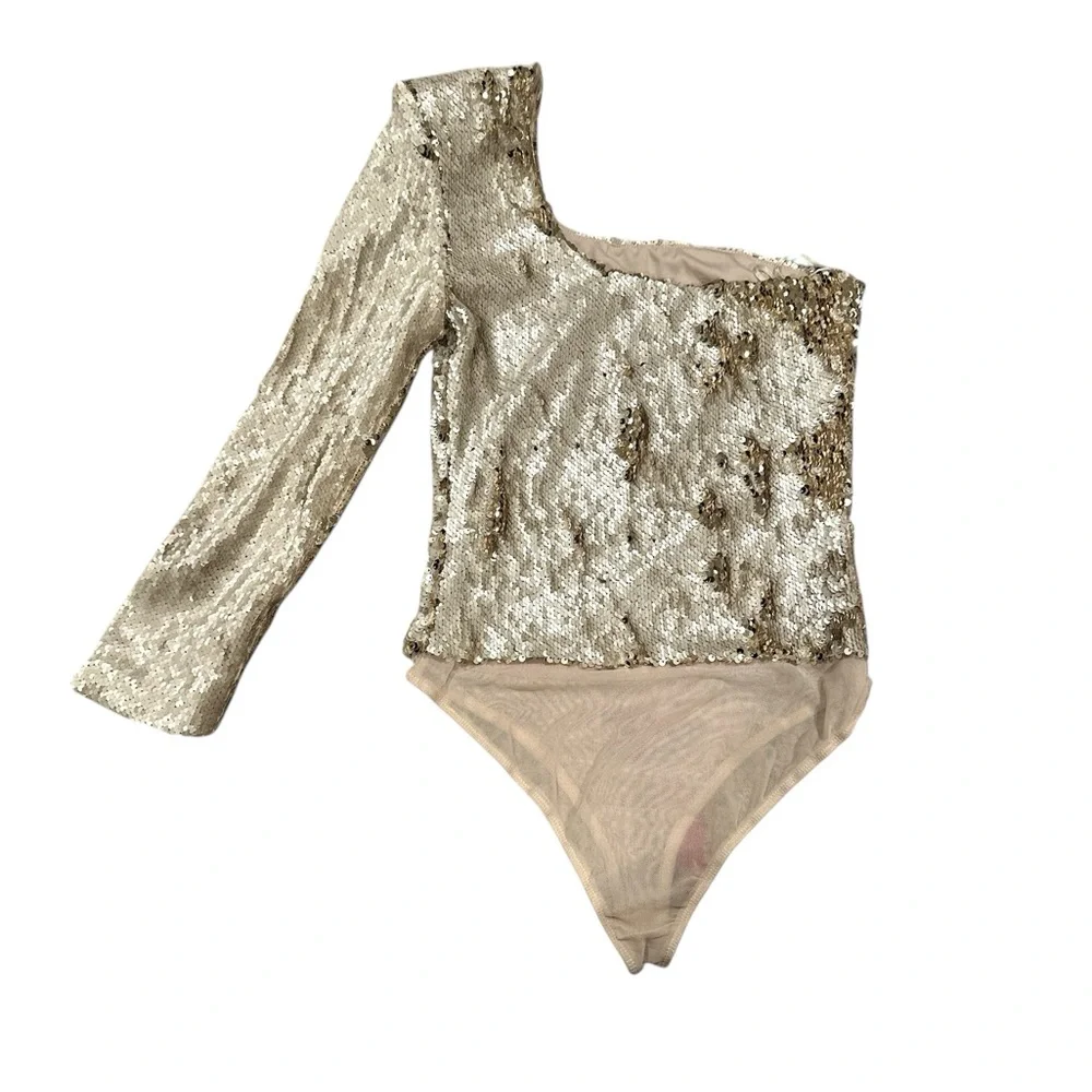Astr the label Revolve Syriah Gold Sequin One-Shoulder Club Bodysuit Top